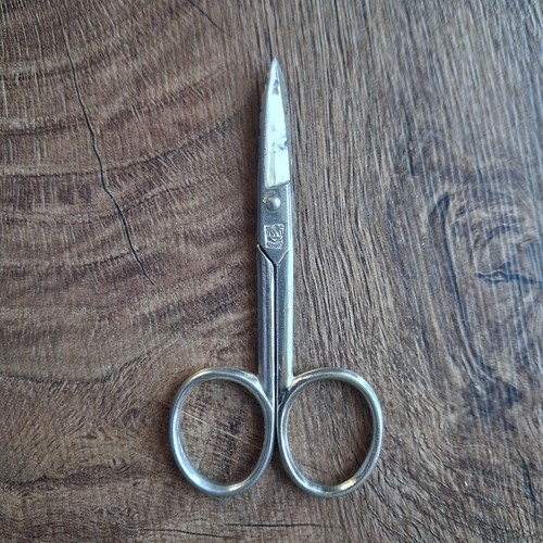Kleine schere aus - kleine, metall