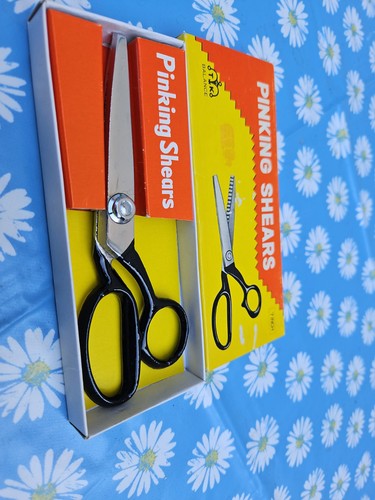 Vintage pinking shears - vintage, 7"