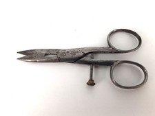 Alte Knopflochschere